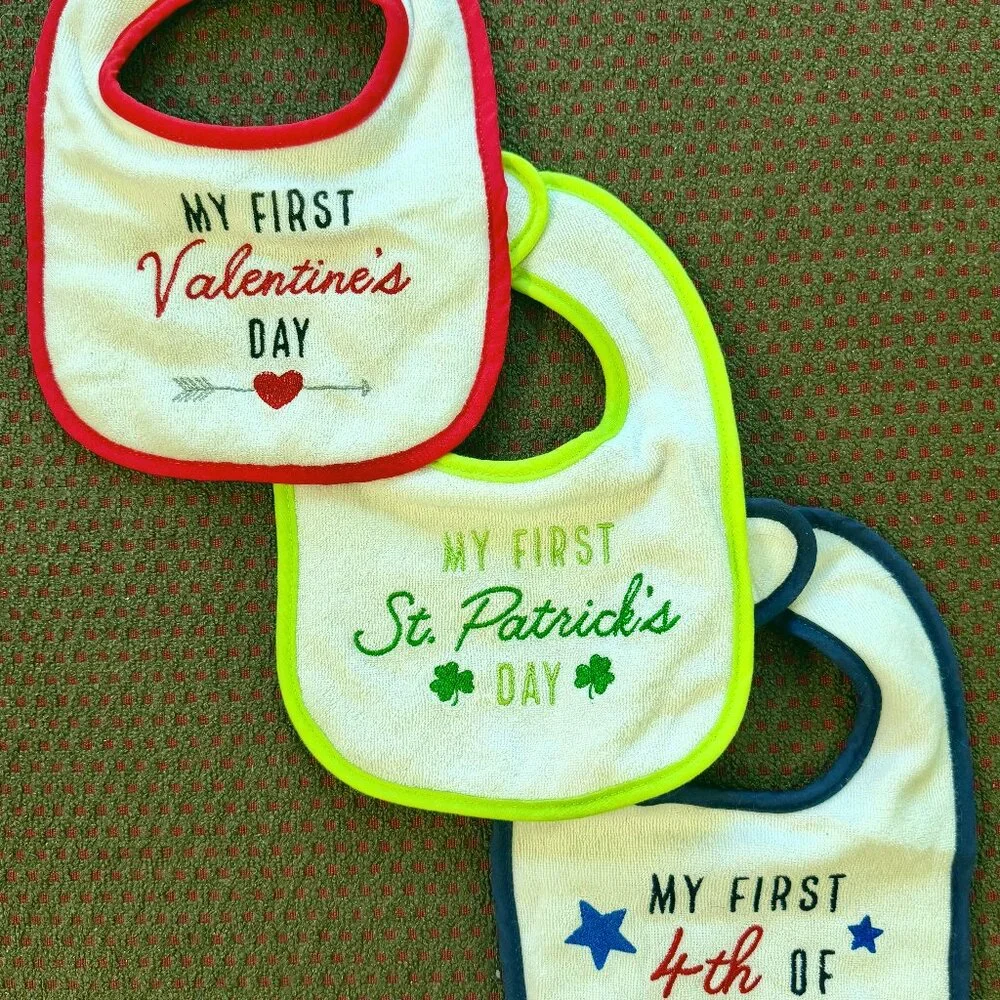 Carter's Baby Girl Bib Lot 20pc Holiday Elmo Valentine 4th July Birthday Mixed